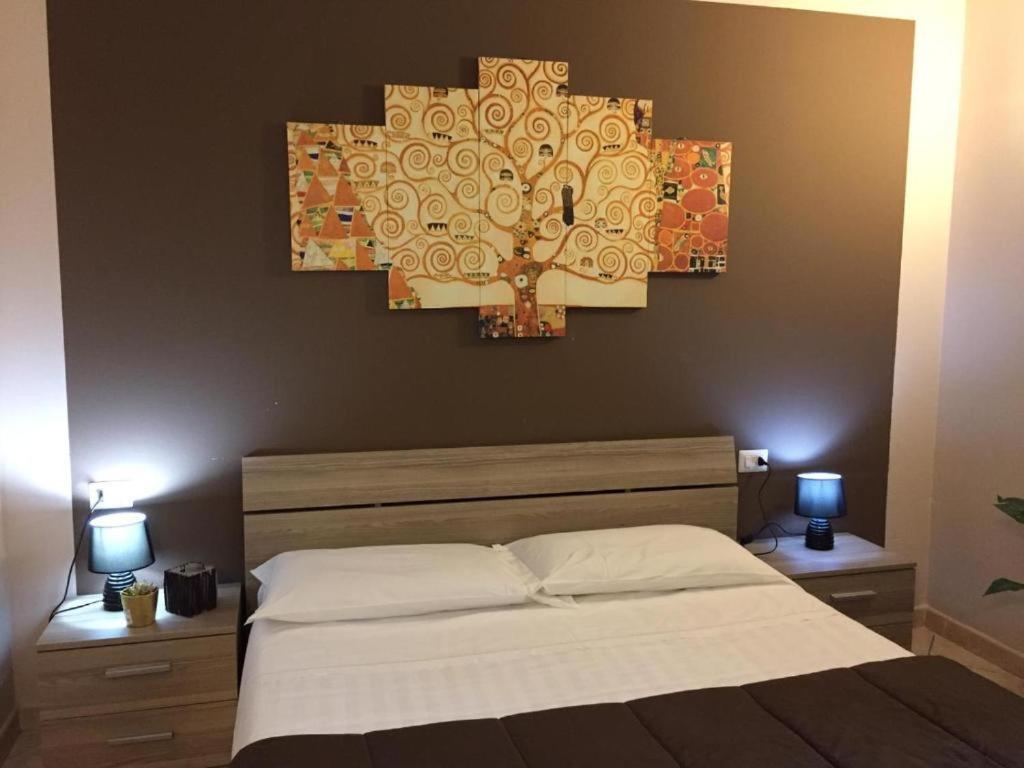 Hotel Via Emilia Ovest 224 Self Check-In Parme Extérieur photo